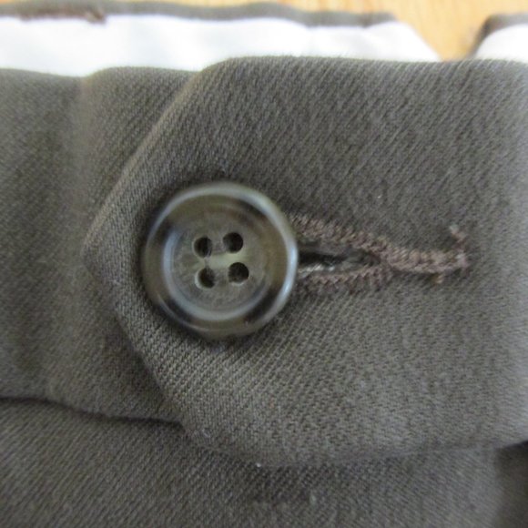 DOCKERS PREMIUM MEN'S SIZE 36 X 30 TROUSER OLIVE GREEN RELAXED FIT PANTS SLACKS - Picture 4 of 16